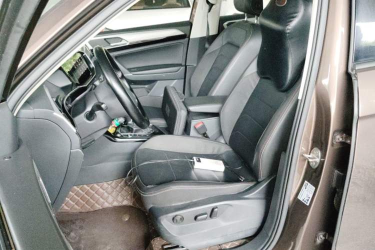 Used Volkswagen Tayron 2020 330TSI Two-Wheel Drive Luxury Smart Connectivity Version Left Front Seat