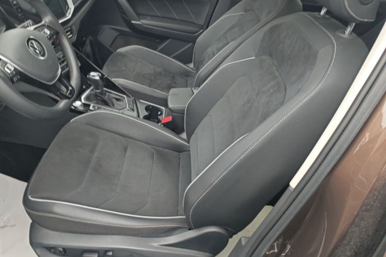 Used Volkswagen Tayron 2020 330TSI Two-Wheel Drive Luxury Connected Pro Edition Left Front Seat