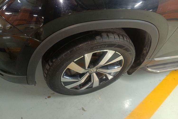 Used Volkswagen Tayron 2020 280TSI Two-Wheel Drive Luxury Connect Edition Left Front Wheel Hub