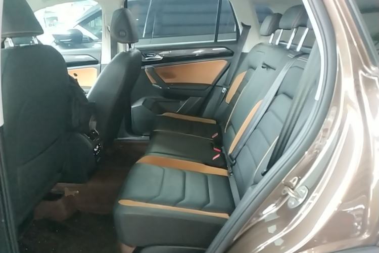 Used Volkswagen Tayron 2020 330TSI Two-Wheel Drive Luxury Smart Connectivity Version Left Rear Seat