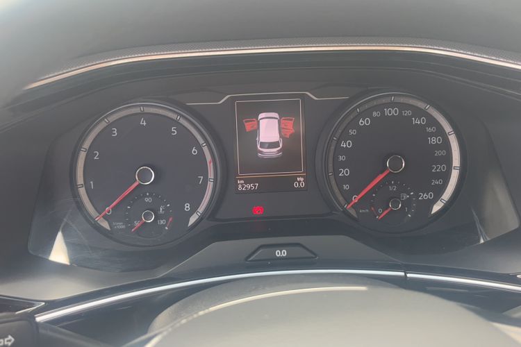 Used Volkswagen Tayron 2020 330TSI Two-Wheel Drive Luxury Smart Connectivity Version Odometer Close Up