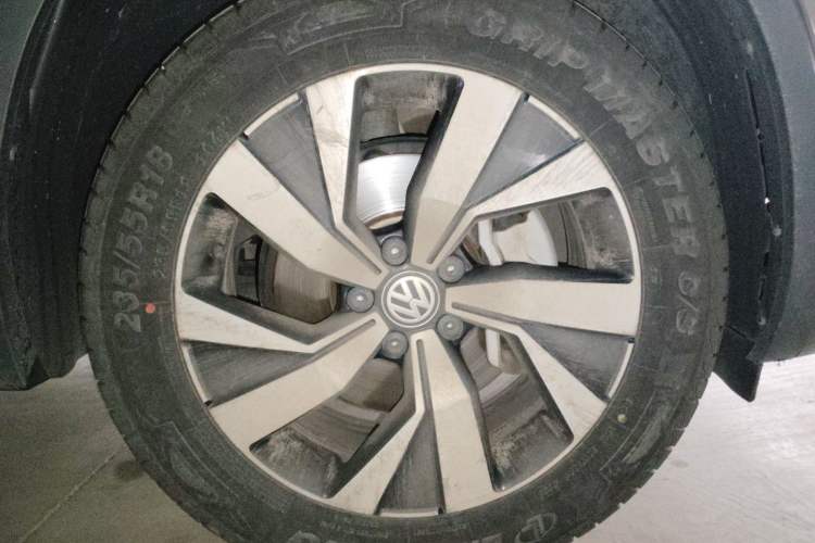 Used Volkswagen Tayron 2020 330TSI Two-Wheel Drive Luxury Smart Connectivity Version Right Front Wheel Hub