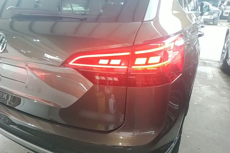 Used Volkswagen Tayron 2020 330TSI Two-Wheel Drive Luxury Smart Connectivity Version Right Rear Taillight