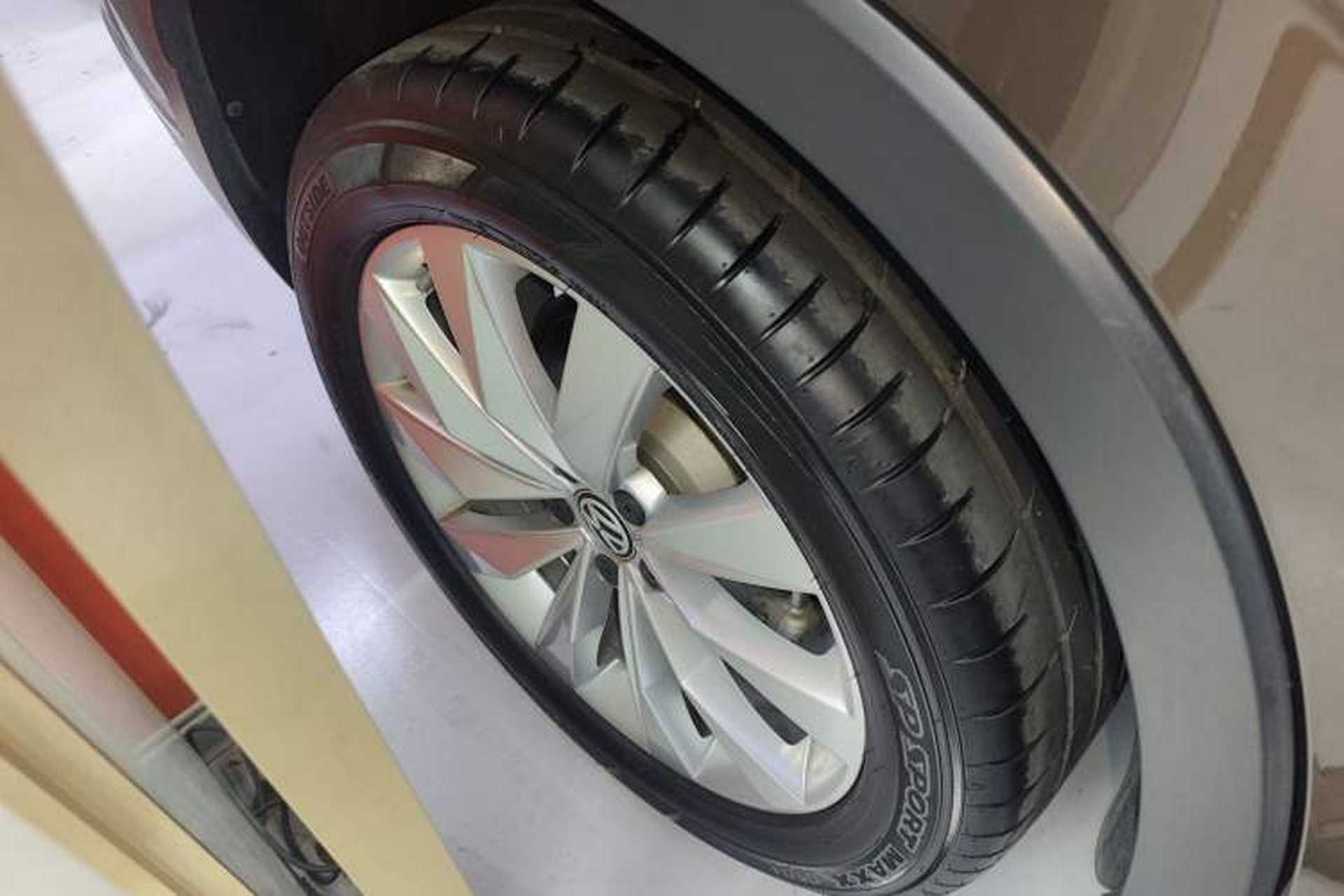 Used Volkswagen Tayron 2020 330TSI Two-Wheel Drive Luxury Connected Pro Edition Right Rear Wheel Hub