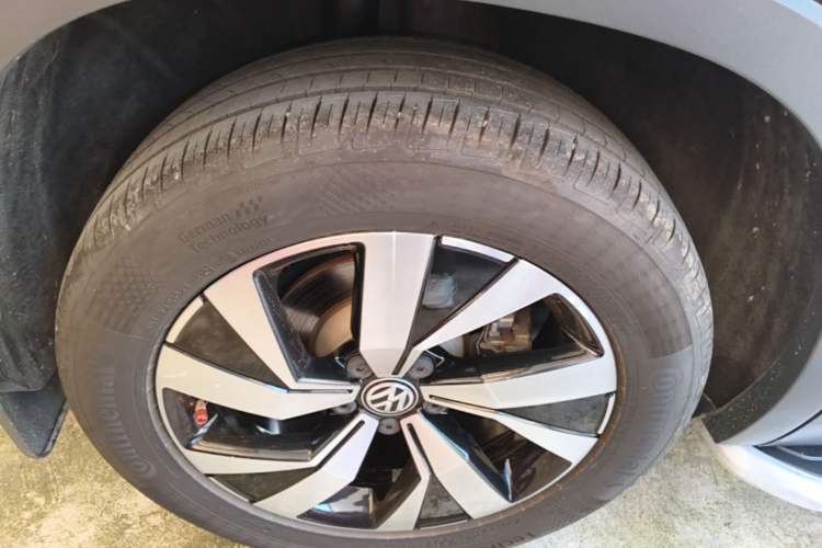 Used Volkswagen Tayron 2020 330TSI Two-Wheel Drive Luxury Smart Connectivity Version Right Rear Wheel Hub