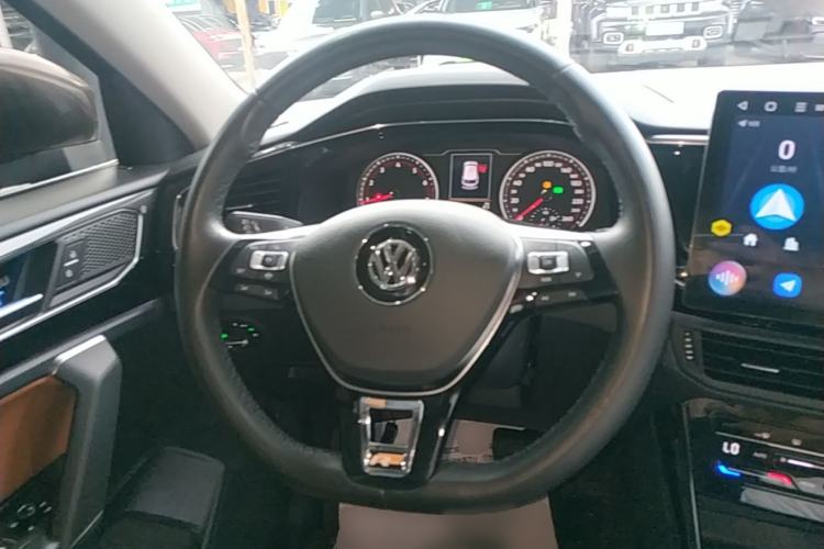 Used Volkswagen Tayron 2020 330TSI Two-Wheel Drive Luxury Smart Connectivity Version Steering Wheel