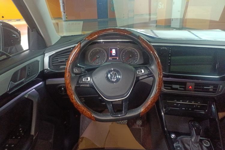 Used Volkswagen Tayron 2020 280TSI Two-Wheel Drive Luxury Connect Edition Steering Wheel