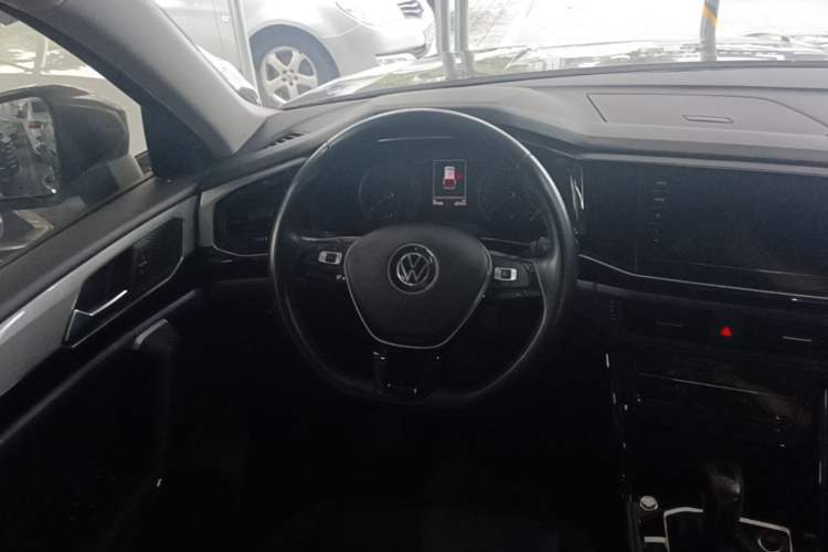 Used Volkswagen Tayron 2020 280TSI Two-Wheel Drive Luxury Connect Edition Steering Wheel