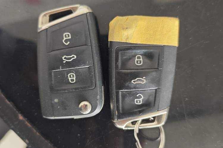 Used Volkswagen Tayron 2020 330TSI Two-Wheel Drive Luxury Connected Pro Edition Vehicle Key
