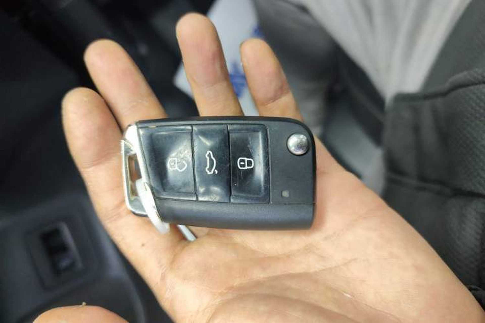 Used Volkswagen Tayron 2020 330TSI Two-Wheel Drive Luxury Connected Pro Edition Vehicle Key
