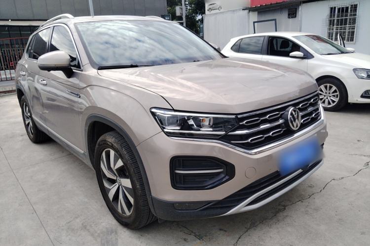 Used Volkswagen Tayron 2020 280TSI Two-Wheel Drive Luxury Connect Edition Front Right 45 Deg