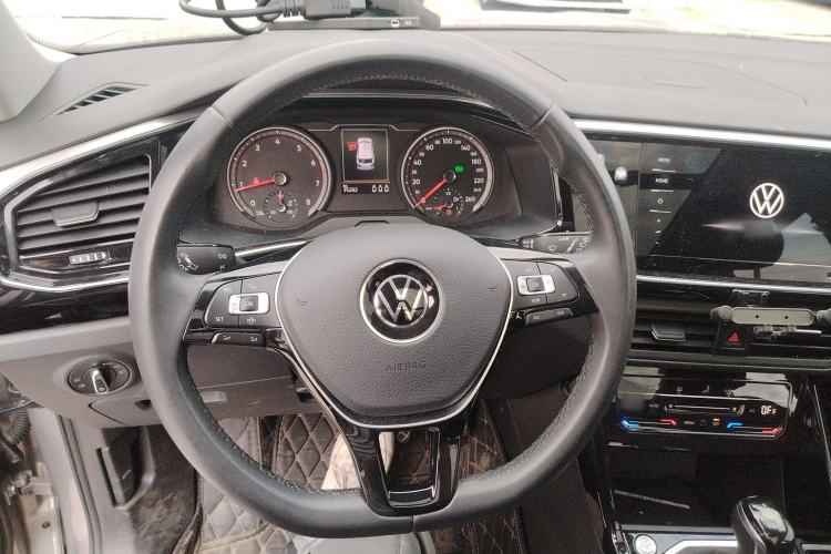 Used Volkswagen Tayron 2020 280TSI Two-Wheel Drive Luxury Connect Edition Steering Wheel