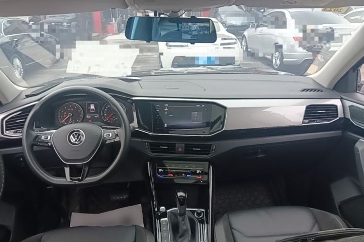 Used Volkswagen Tayron 2020 330TSI Two-Wheel Drive Luxury Smart Connectivity Version Center Console