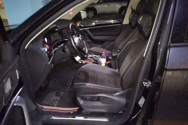 Used Volkswagen Tayron 2020 330TSI Two-Wheel Drive Luxury Connected Pro Edition Driver Seat