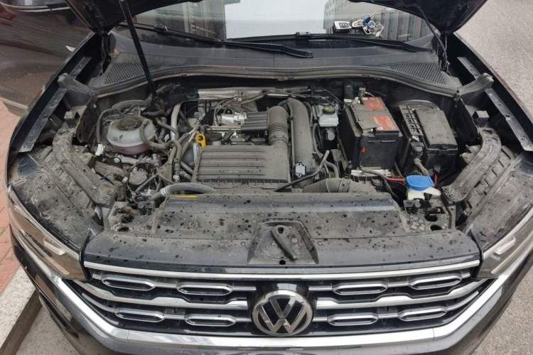 Used Volkswagen Tayron 2020 280TSI Two-Wheel Drive Luxury Connect Edition Engine Bay