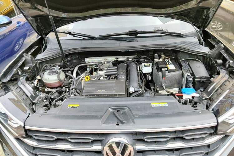 Used Volkswagen Tayron 2020 280TSI Two-Wheel Drive Comfort Connect Edition Engine Bay