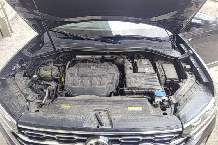 Used Volkswagen Tayron 2020 330TSI Two-Wheel Drive Luxury Smart Connectivity Version Engine Bay
