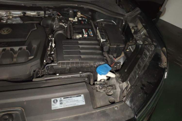 Used Volkswagen Tayron 2020 330TSI Two-Wheel Drive Luxury Smart Connectivity Version Engine Bay Left