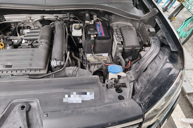 Used Volkswagen Tayron 2020 280TSI Two-Wheel Drive Luxury Connect Edition Engine Bay Left