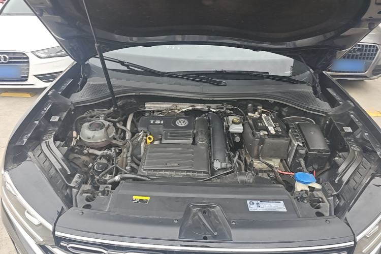 Used Volkswagen Tayron 2020 280TSI Two-Wheel Drive Luxury Connect Edition Engine Bay