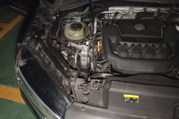 Used Volkswagen Tayron 2020 330TSI Two-Wheel Drive Luxury Smart Connectivity Version Engine Bay Right