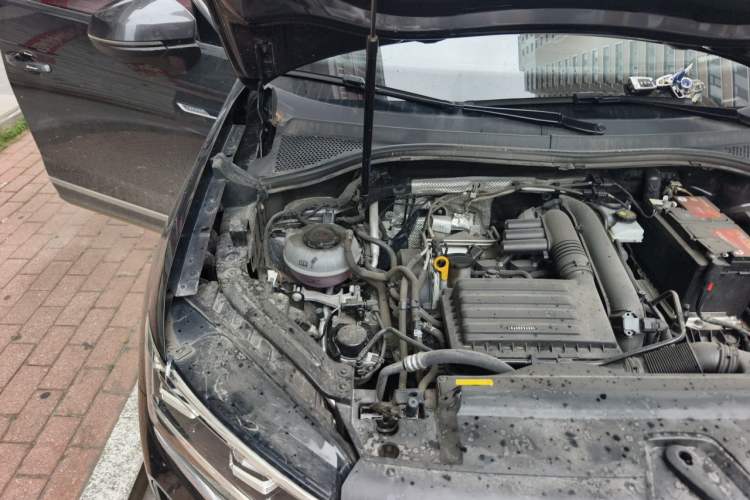 Used Volkswagen Tayron 2020 280TSI Two-Wheel Drive Luxury Connect Edition Engine Bay Right