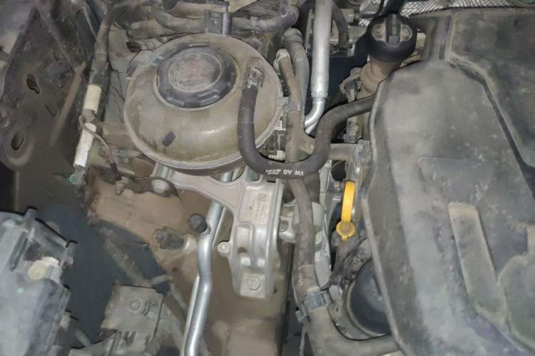 Used Volkswagen Tayron 2020 330TSI Two-Wheel Drive Luxury Smart Connectivity Version Engine Bay Right