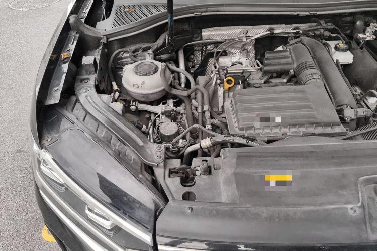 Used Volkswagen Tayron 2020 280TSI Two-Wheel Drive Luxury Connect Edition Engine Bay Right