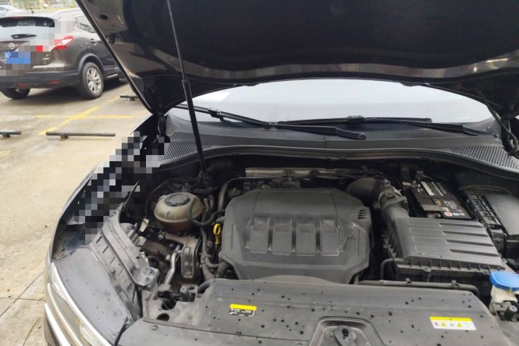 Used Volkswagen Tayron 2020 330TSI Two-Wheel Drive Luxury Connected Pro Edition Engine Bay Right