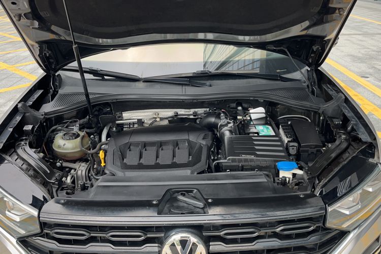 Used Volkswagen Tayron 2020 330TSI Two-Wheel Drive Luxury Smart Connectivity Version Engine Bay
