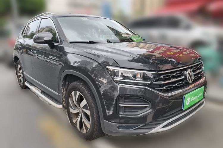 Used Volkswagen Tayron 2020 280TSI Two-Wheel Drive Luxury Connect Edition Front Right 45 Deg