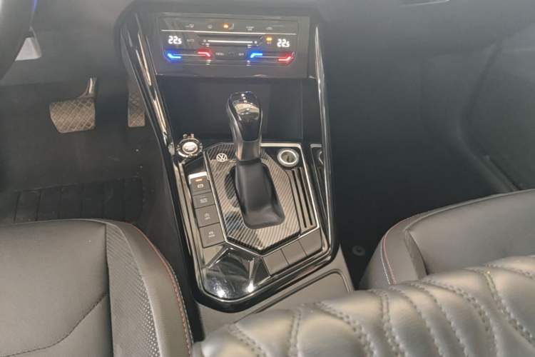 Used Volkswagen Tayron 2020 330TSI Two-Wheel Drive Luxury Smart Connectivity Version Gear Lever