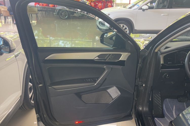 Used Volkswagen Tayron 2020 330TSI Two-Wheel Drive Luxury Smart Connectivity Version Interior 1