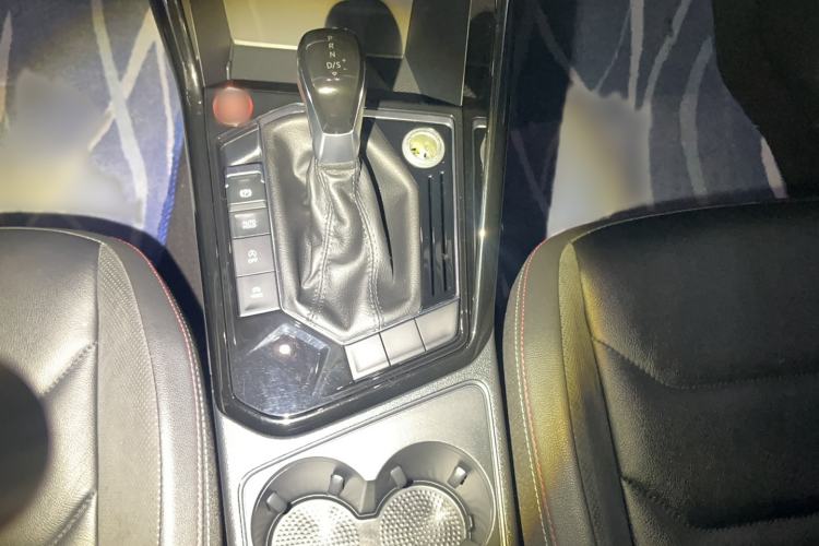 Used Volkswagen Tayron 2020 330TSI Two-Wheel Drive Luxury Smart Connectivity Version Interior 10