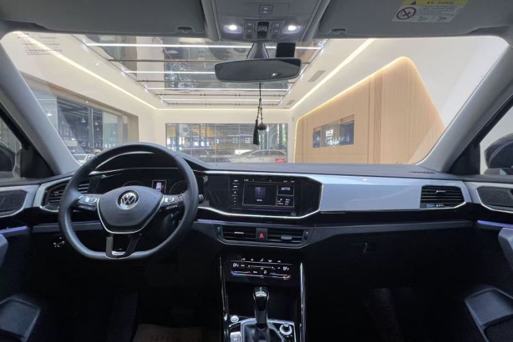 Used Volkswagen Tayron 2020 330TSI Two-Wheel Drive Luxury Smart Connectivity Version Interior 10