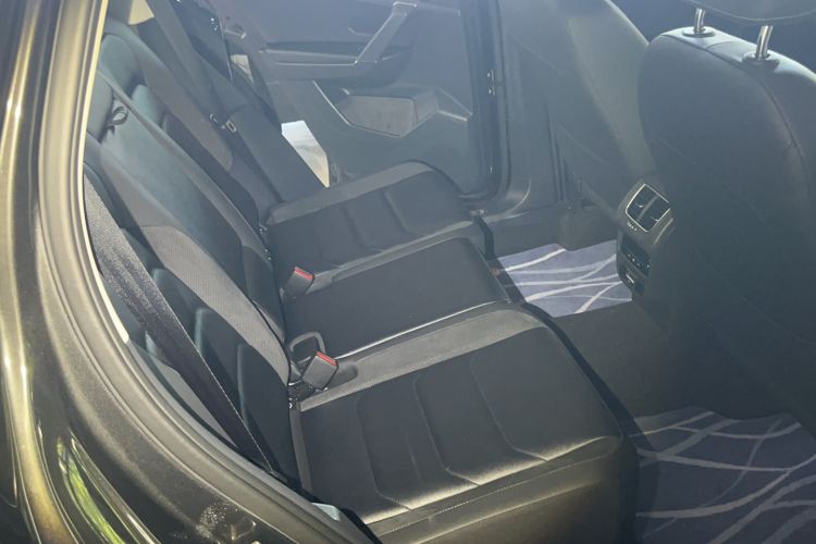 Used Volkswagen Tayron 2020 330TSI Two-Wheel Drive Luxury Smart Connectivity Version Interior 14