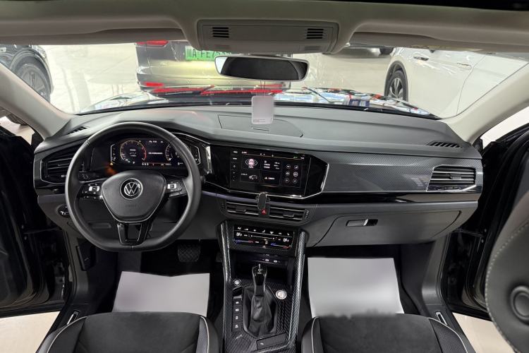 Used Volkswagen Tayron 2020 330TSI Two-Wheel Drive Luxury Connected Pro Edition Interior 2