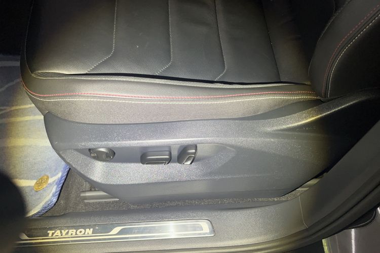 Used Volkswagen Tayron 2020 330TSI Two-Wheel Drive Luxury Smart Connectivity Version Interior 3