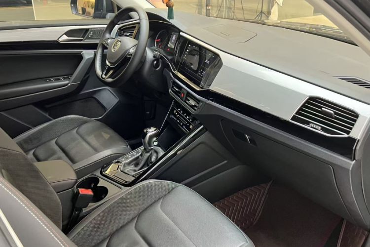 Used Volkswagen Tayron 2020 330TSI Two-Wheel Drive Luxury Smart Connectivity Version Interior 3