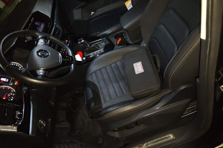 Used Volkswagen Tayron 2020 330TSI Two-Wheel Drive Luxury Smart Connectivity Version Left Front Seat