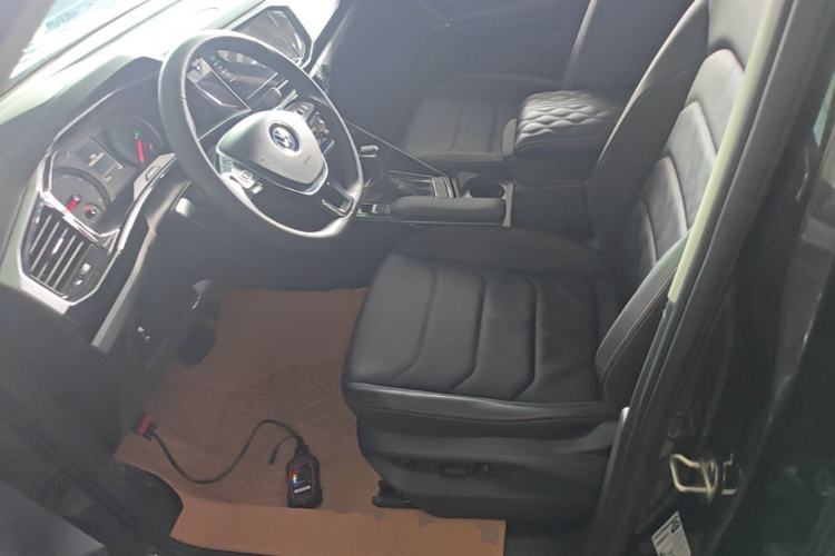 Used Volkswagen Tayron 2020 330TSI Two-Wheel Drive Luxury Smart Connectivity Version Left Front Seat