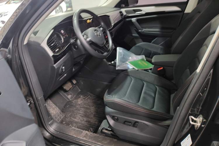 Used Volkswagen Tayron 2020 330TSI Two-Wheel Drive Luxury Smart Connectivity Version Left Front Seat