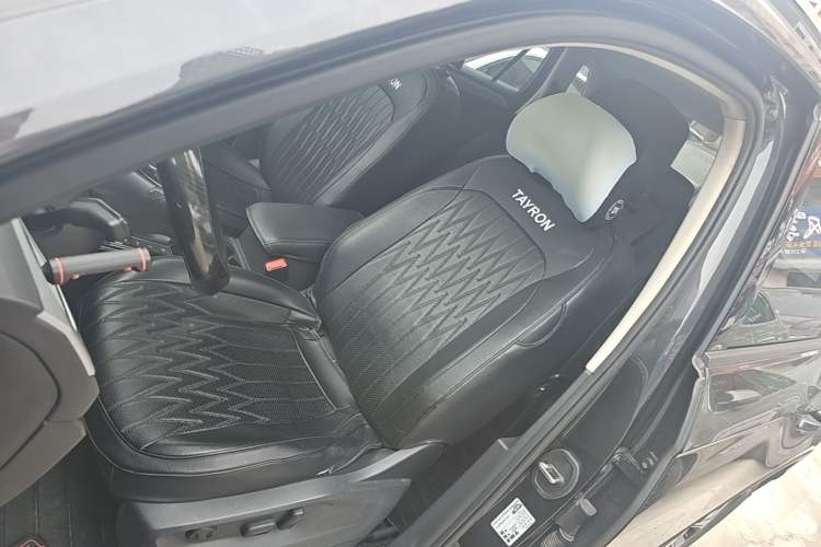 Used Volkswagen Tayron 2020 280TSI Two-Wheel Drive Luxury Connect Edition Left Front Seat