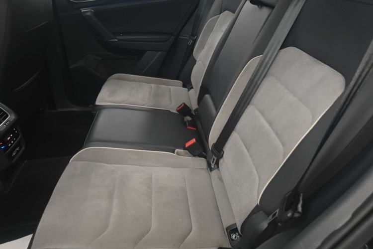 Used Volkswagen Tayron 2020 380TSI All-Wheel Drive R-Line Connected Version Left Rear Seat