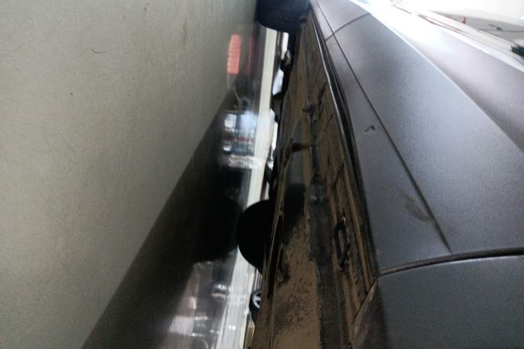 Used Volkswagen Tayron 2020 330TSI Two-Wheel Drive Luxury Smart Connectivity Version Left Side Sill