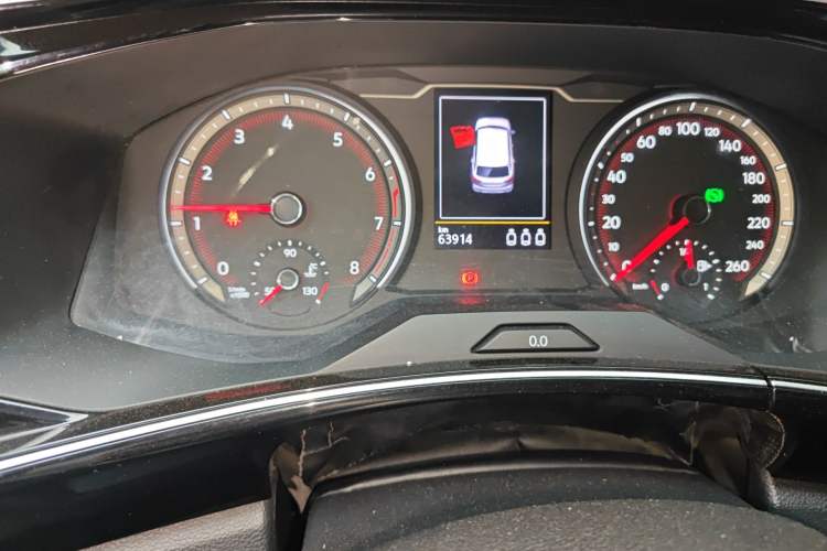 Used Volkswagen Tayron 2020 330TSI Two-Wheel Drive Luxury Smart Connectivity Version Odometer Close Up