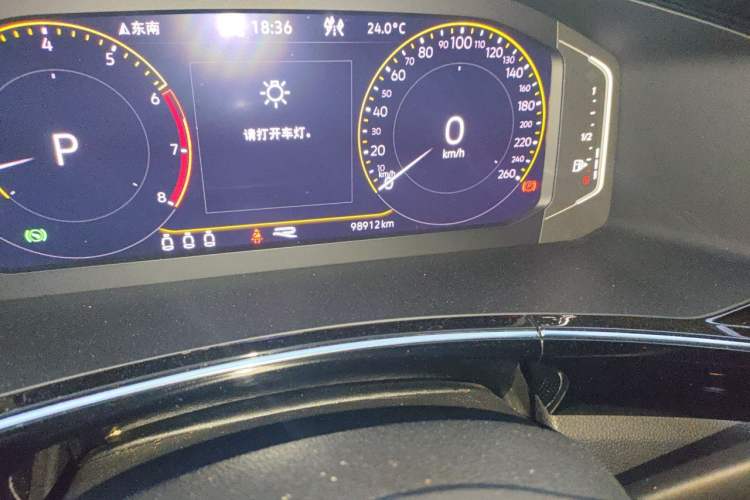 Used Volkswagen Tayron 2020 380TSI All-Wheel Drive R-Line Connected Version Odometer Close Up