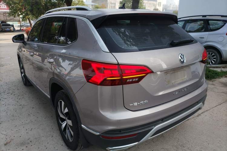 Used Volkswagen Tayron 2020 330TSI Two-Wheel Drive Luxury Smart Connectivity Version Rear Left 45 Deg