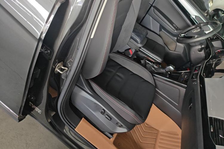 Used Volkswagen Tayron 2020 330TSI Two-Wheel Drive Luxury Smart Connectivity Version Right Front Seat