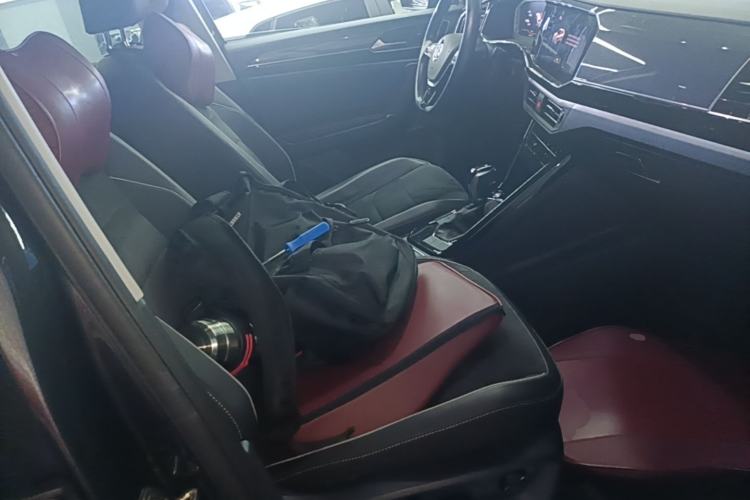 Used Volkswagen Tayron 2020 330TSI Two-Wheel Drive Luxury Connected Pro Edition Right Front Seat